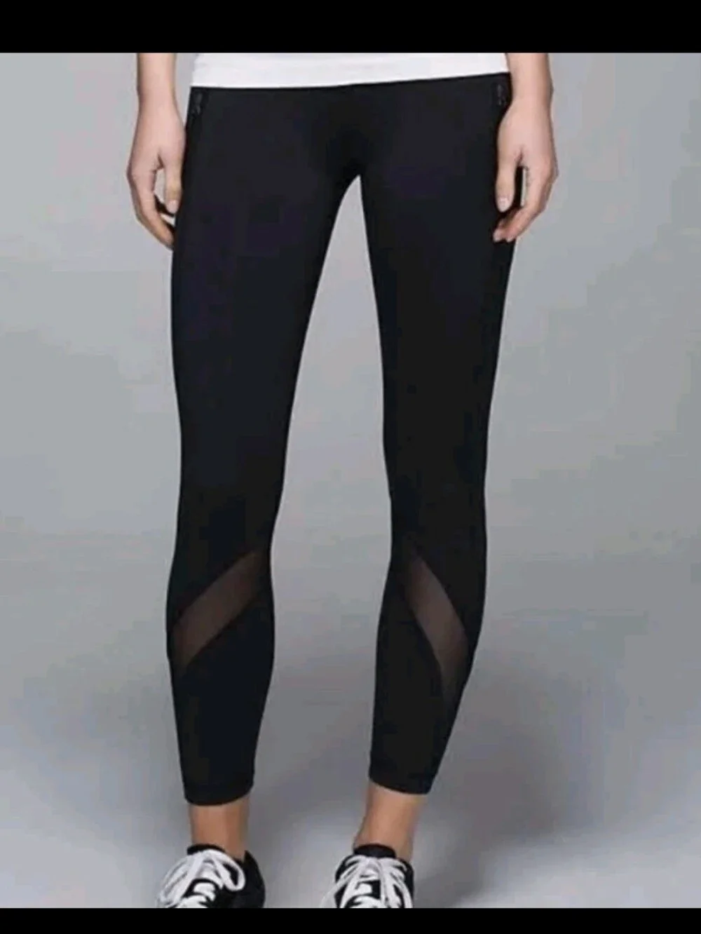 Lululemon Black Mesh Inspire‎ Tight II Size 6
